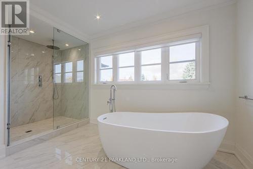 16 Flatbush Avenue, Vaughan, ON - Indoor Photo Showing Bathroom