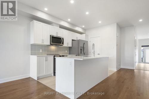534 Corretto Place, Ottawa, ON - Indoor Photo Showing Kitchen With Upgraded Kitchen
