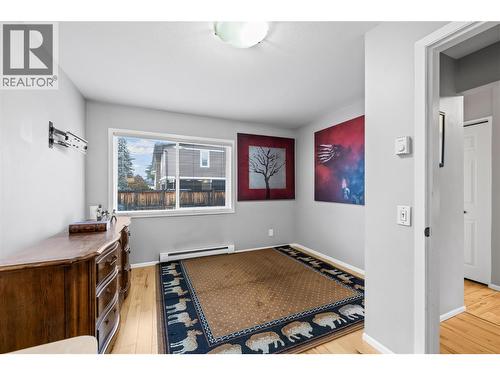 610 Balmoral Road, Kelowna, BC - Indoor