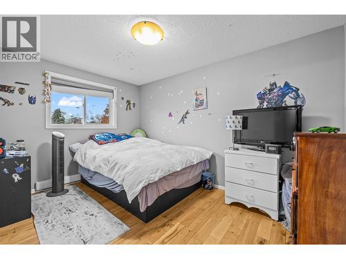 610 Balmoral Road, Kelowna, BC - Indoor Photo Showing Bedroom