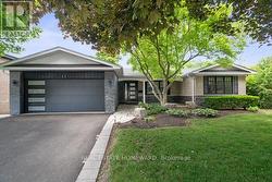 42 HEATHVIEW AVENUE  Toronto, ON M2K 2C1