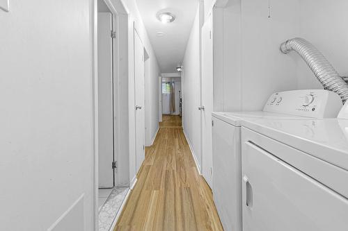 Passageway - 6507  - 6511 44E Avenue, Montréal (Rosemont/La Petite-Patrie), QC - Indoor Photo Showing Laundry Room