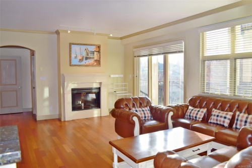 309-1620 McKenzie Ave  Saanich, BC V8N 0A1