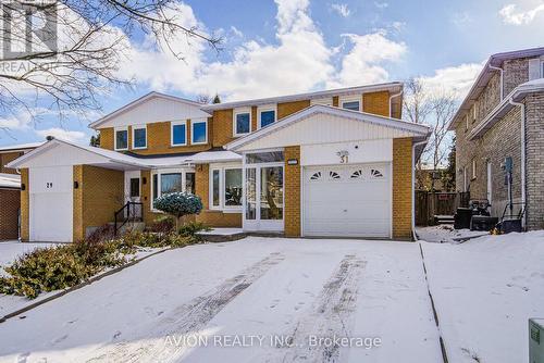 31 CHARNWOOD PLACE  Markham, ON L3T 5H2