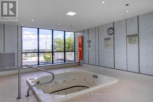 2304 - 55 Eglinton Avenue W, Mississauga, ON - Indoor Photo Showing Other Room