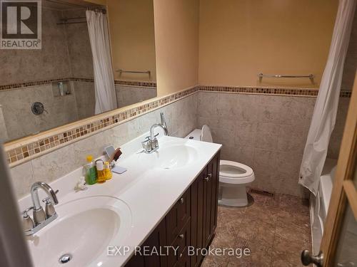 1296 Valerie Crescent W, Oakville, ON - Indoor Photo Showing Bathroom