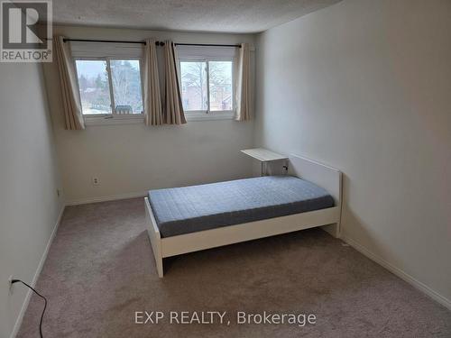 1296 Valerie Crescent W, Oakville, ON - Indoor Photo Showing Bedroom