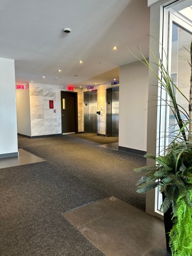 Ascenseur - 1108-6900 Boul. Newman, Montréal (Lasalle), QC - Indoor Photo Showing Other Room