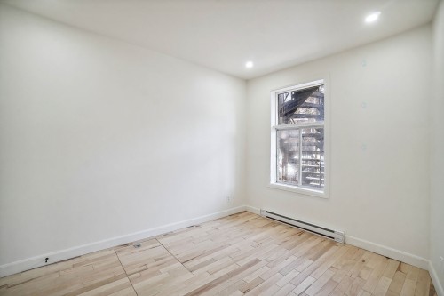 Bedroom - 570 Rue De Ville-Marie, Montréal (Mercier/Hochelaga-Maisonneuve), QC - Indoor Photo Showing Other Room