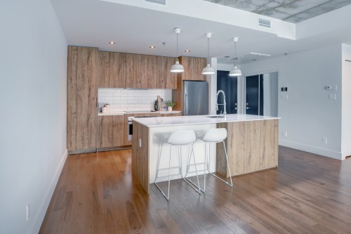 Cuisine - 403-281 Ch. Du Bas-De-Ste-Thérèse, Blainville, QC - Indoor Photo Showing Kitchen With Upgraded Kitchen