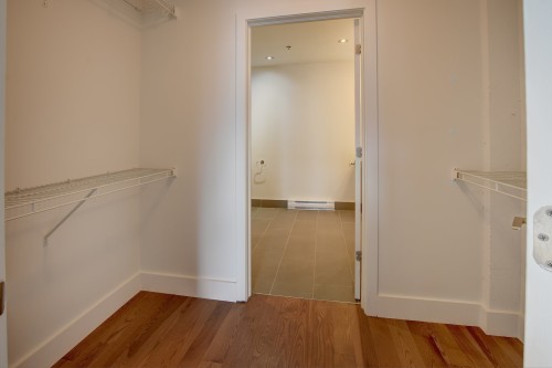 Penderie (Walk-in) - 403-281 Ch. Du Bas-De-Ste-Thérèse, Blainville, QC - Indoor With Storage