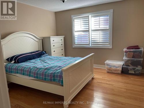 2Nd Floor Bedroom - 21 Ormsby Court, Richmond Hill, ON - Indoor Photo Showing Bedroom