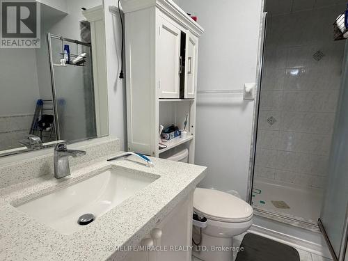 3252 Equestrian Crescent, Mississauga, ON - Indoor Photo Showing Bathroom