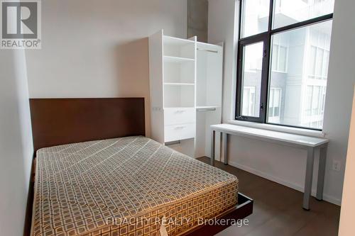 216 - 105 Champagne Avenue S, Ottawa, ON - Indoor Photo Showing Bedroom