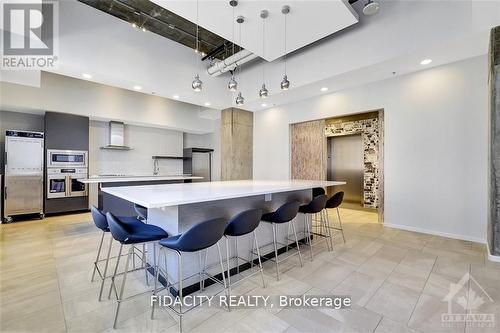 1119 - 105 Champagne Avenue S, Ottawa, ON - Indoor