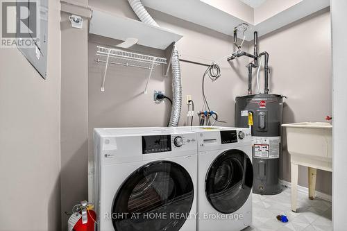 606 Tanguay Court, Ottawa, ON - Indoor Photo Showing Laundry Room