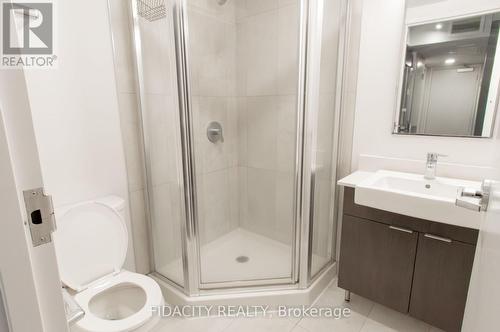 2315 - 105 Champagne Avenue S, Ottawa, ON - Indoor Photo Showing Bathroom