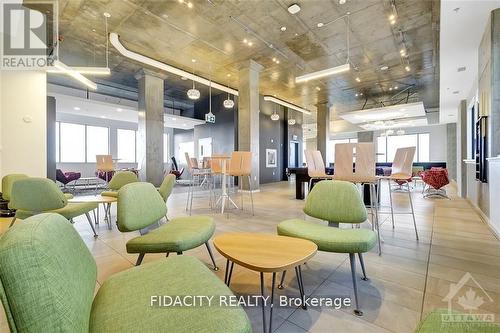 2911 - 105 Champagne Avenue S, Ottawa, ON - Indoor