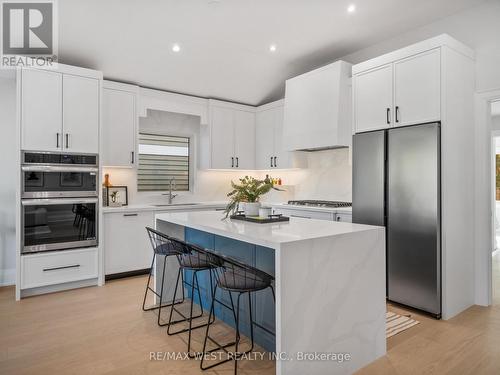 24 Appledale Road, Toronto, ON - Indoor Photo Showing Kitchen With Upgraded Kitchen