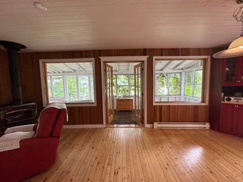 Vue d'ensemble - 661 Ch. Du Lac-Connelly, Saint-Hippolyte, QC - Indoor Photo Showing Other Room