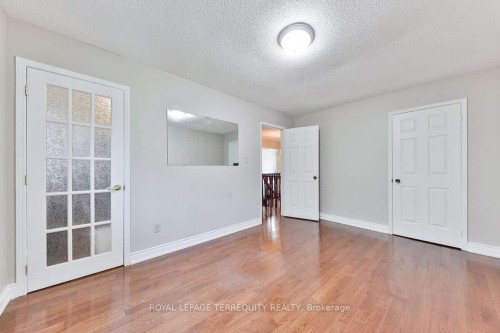 5275 Thornwood Drive, Mississauga, ON - Indoor Photo Showing Other Room