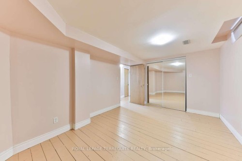5275 Thornwood Drive, Mississauga, ON - Indoor Photo Showing Other Room