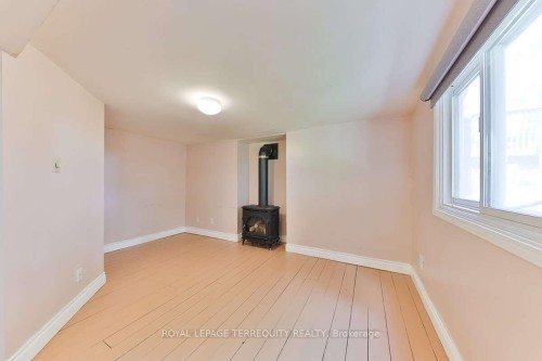 5275 Thornwood Drive, Mississauga, ON - Indoor Photo Showing Other Room