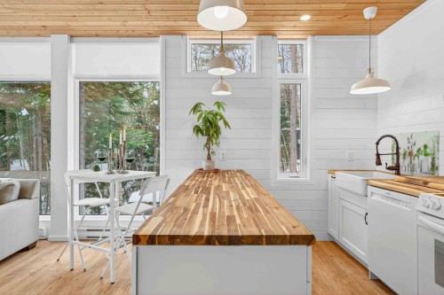 Cuisine - 11 Ch. Des Idéalistes, La Conception, QC - Indoor Photo Showing Kitchen