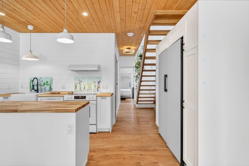Intérieur - 11 Ch. Des Idéalistes, La Conception, QC - Indoor Photo Showing Kitchen
