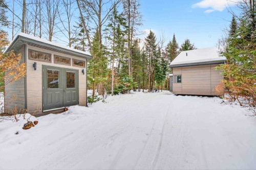 Extérieur - 11 Ch. Des Idéalistes, La Conception, QC - Outdoor