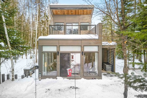 Face arrière - 11 Ch. Des Idéalistes, La Conception, QC - Outdoor