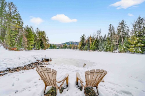 Bord de l'eau - 11 Ch. Des Idéalistes, La Conception, QC - Outdoor With View