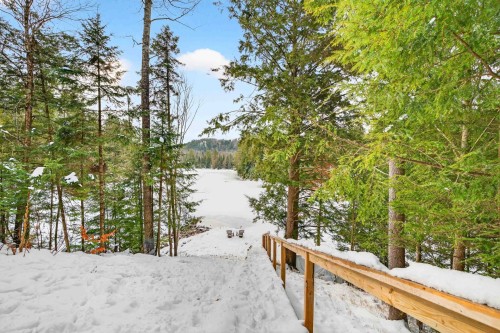 Bord de l'eau - 11 Ch. Des Idéalistes, La Conception, QC - Outdoor