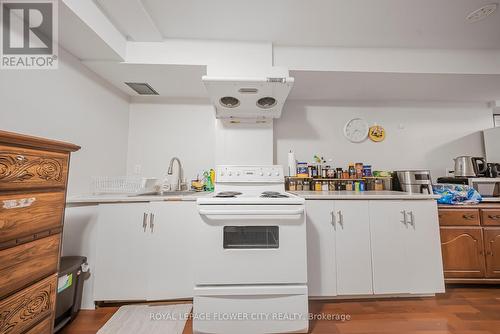 53 Bush Clover Crescent, Kitchener, ON - Indoor Photo Showing Kitchen