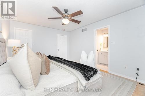 1852 Creek Way, Burlington, ON - Indoor Photo Showing Other Room