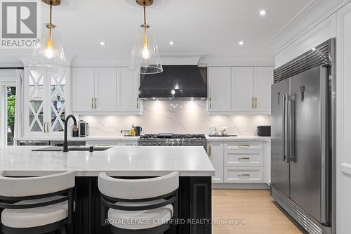 5103 Royal Mills Court, Mississauga, ON - Indoor Photo Showing Kitchen With Stainless Steel Kitchen With Upgraded Kitchen