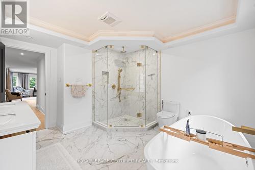 5103 Royal Mills Court, Mississauga, ON - Indoor Photo Showing Bathroom