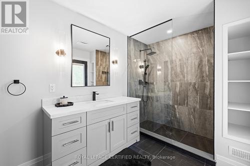5103 Royal Mills Court, Mississauga, ON - Indoor Photo Showing Bathroom