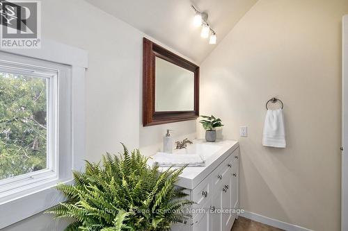 134 Escarpment Crescent, Collingwood, ON - Indoor Photo Showing Bathroom