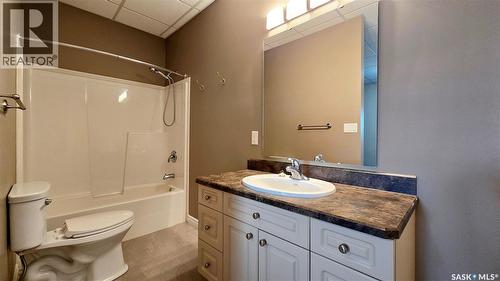 3 2 Fraser Avenue, Craven, SK - Indoor Photo Showing Bathroom