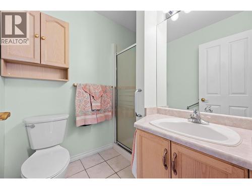 3854 Brown Road Unit# 301, West Kelowna, BC - Indoor Photo Showing Bathroom