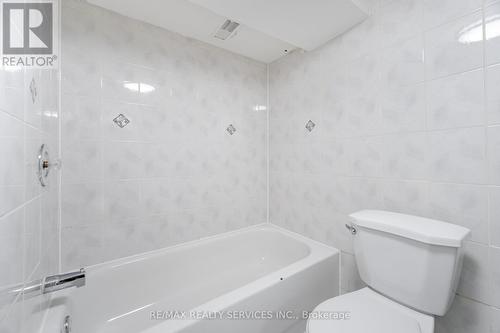 65 - 3525 Brandon Gate Drive, Mississauga, ON - Indoor Photo Showing Bathroom