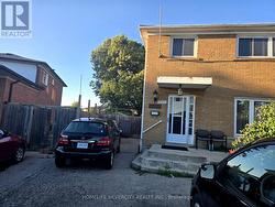 7585 WRENWOOD CRESCENT  Mississauga, ON L4T 2V8