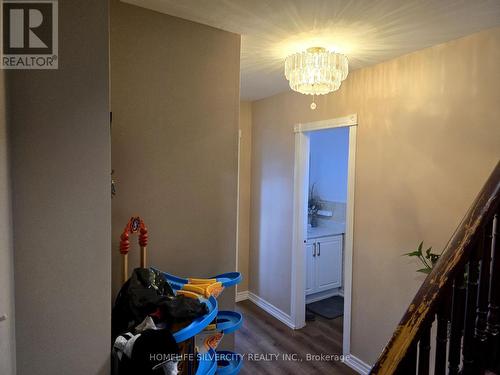 7585 Wrenwood Crescent, Mississauga, ON - Indoor Photo Showing Other Room