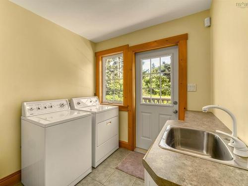20 Pierce Point Road, Western Head, NS 