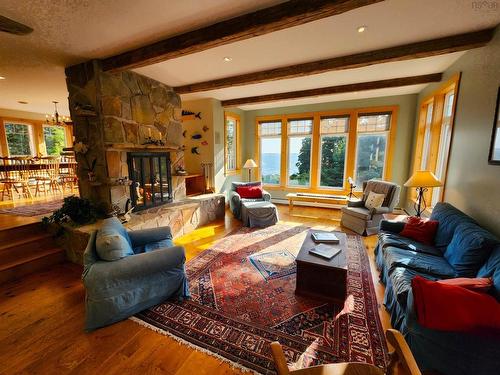 20 Pierce Point Road, Western Head, NS 