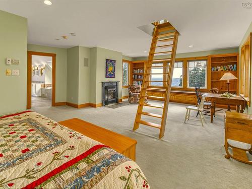 20 Pierce Point Road, Western Head, NS 