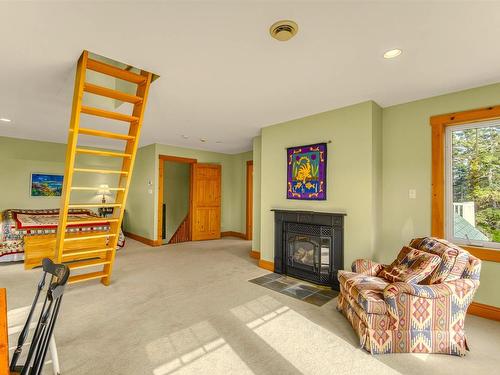 20 Pierce Point Road, Western Head, NS 