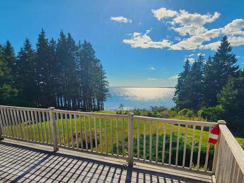 20 Pierce Point Road, Western Head, NS 