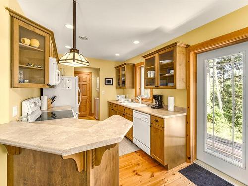 20 Pierce Point Road, Western Head, NS 